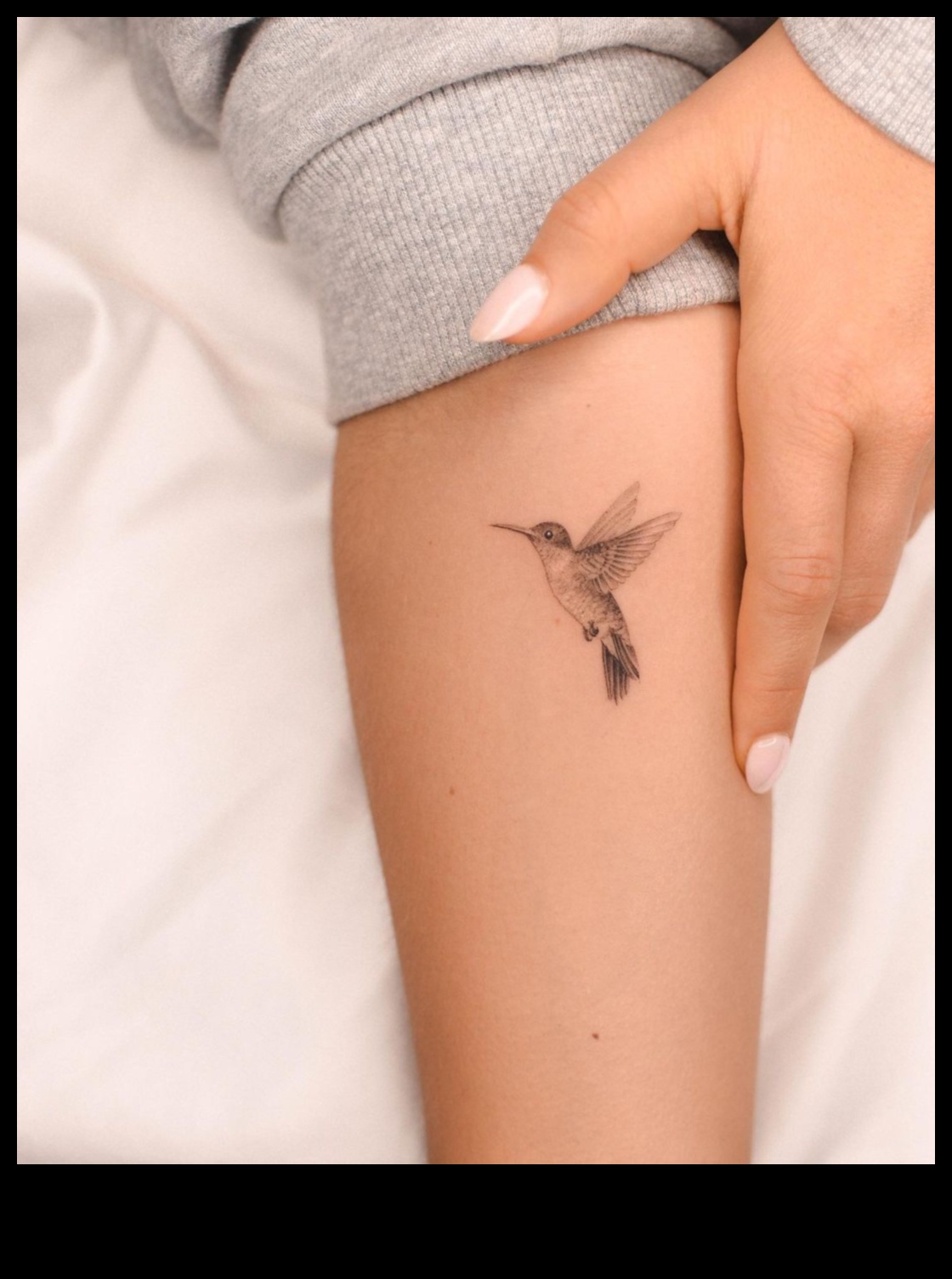 Nelieli šedevri: aptveriet minimālisma tintes šarmu