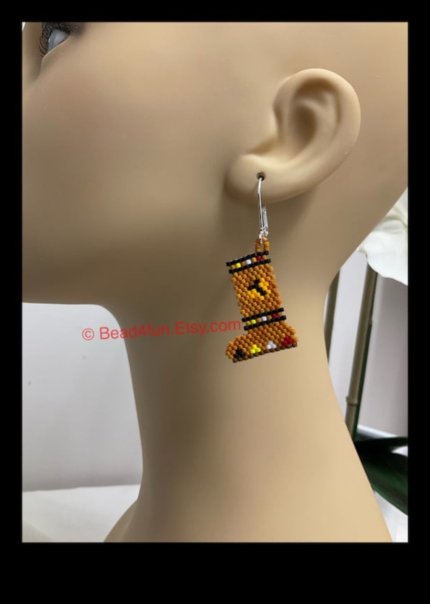 Savdabīgi brīnumi: atklājiet burvību mūsu dīvaino auskaru kolekcijā