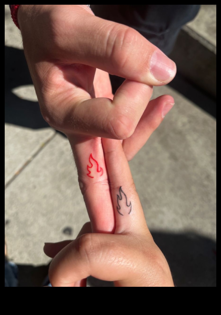 Dvīņu liesmas: pāra tetovējumi, kas aizdedzina kaislīgas saites