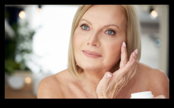 Jauneklīga sejas krāsa: pretnovecošanās tonālie krēmi mūžīgam izskatam