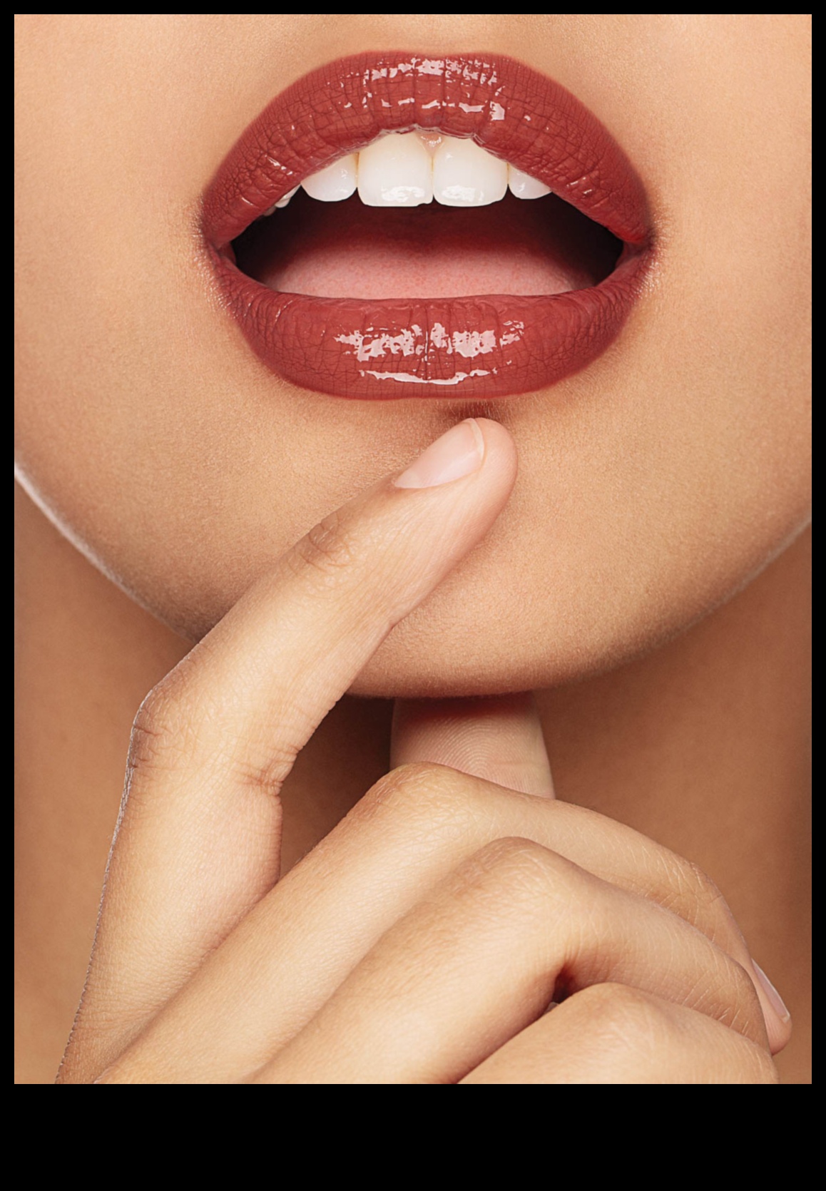 Lūpu spīdums un fotogrāfija: padomi, kā iemūžināt spīdīgās lūpas satriecošā detaļā