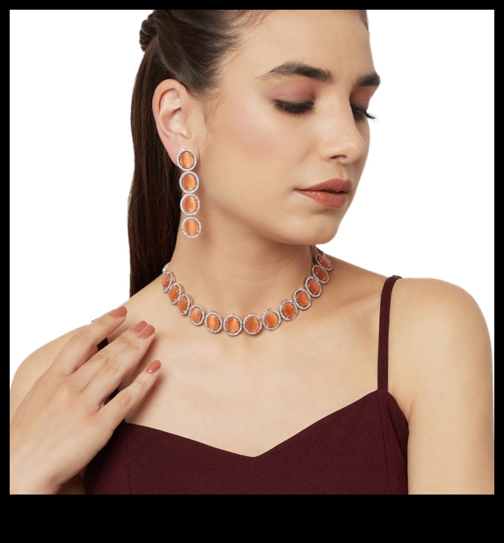 Bagātīgi ornamenti: izrotājiet savu kaklu ar grezniem kaklasaites darinājumiem