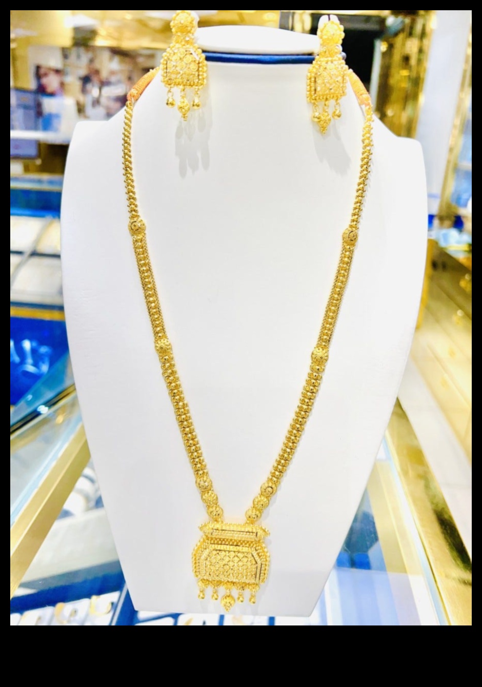 Regal Radiance: Reign Supreme mūsu Regal Choker izlasē